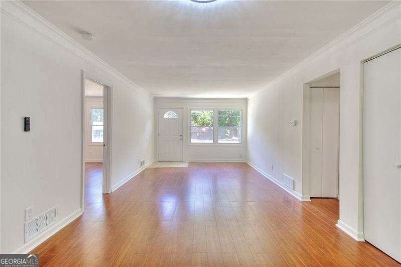 3946 Green Oak Drive - Photo 5 of 50