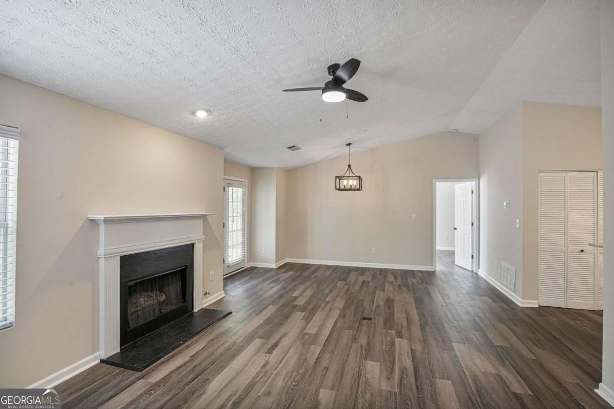 1371 Keys Crossing Dr Ne - Photo 7 of 25