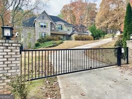 featured image of 3232 Brookview Road Southeast