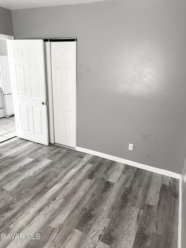 45517 Corkwood Ave - Photo 5 of 8