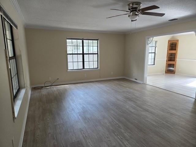 5771 Helen Dr - Photo 2 of 10