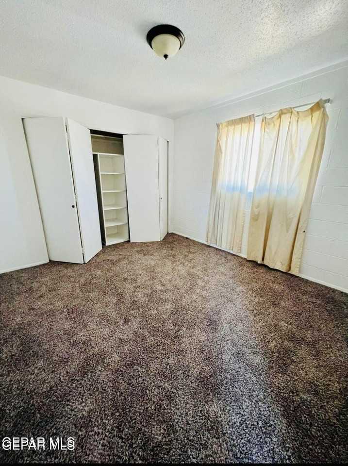 3422 Keltner Ave Apt 8 #8 - Photo 6 of 9