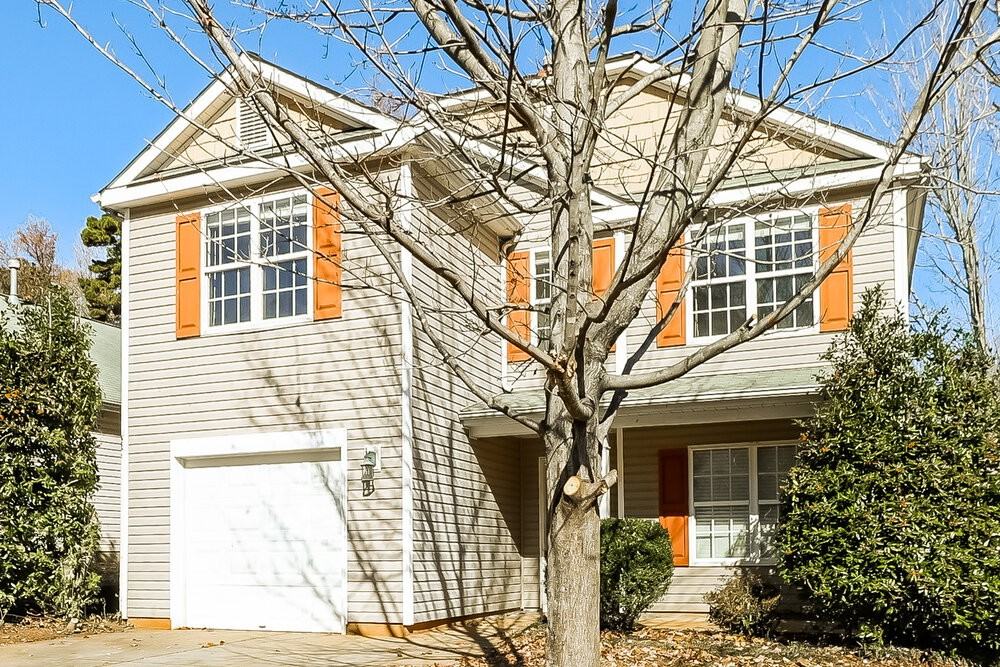 5028 Magnasco Ln - Photo 4 of 17