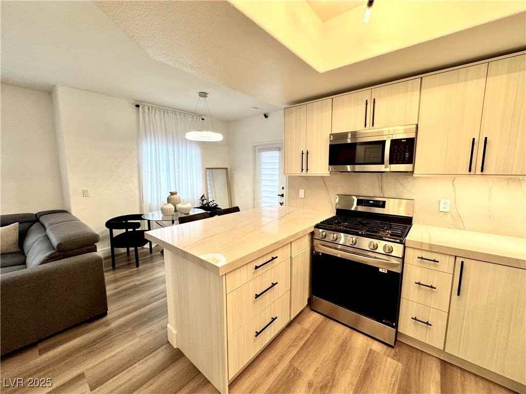 9470 Peace Way #223 - Photo 7 of 15