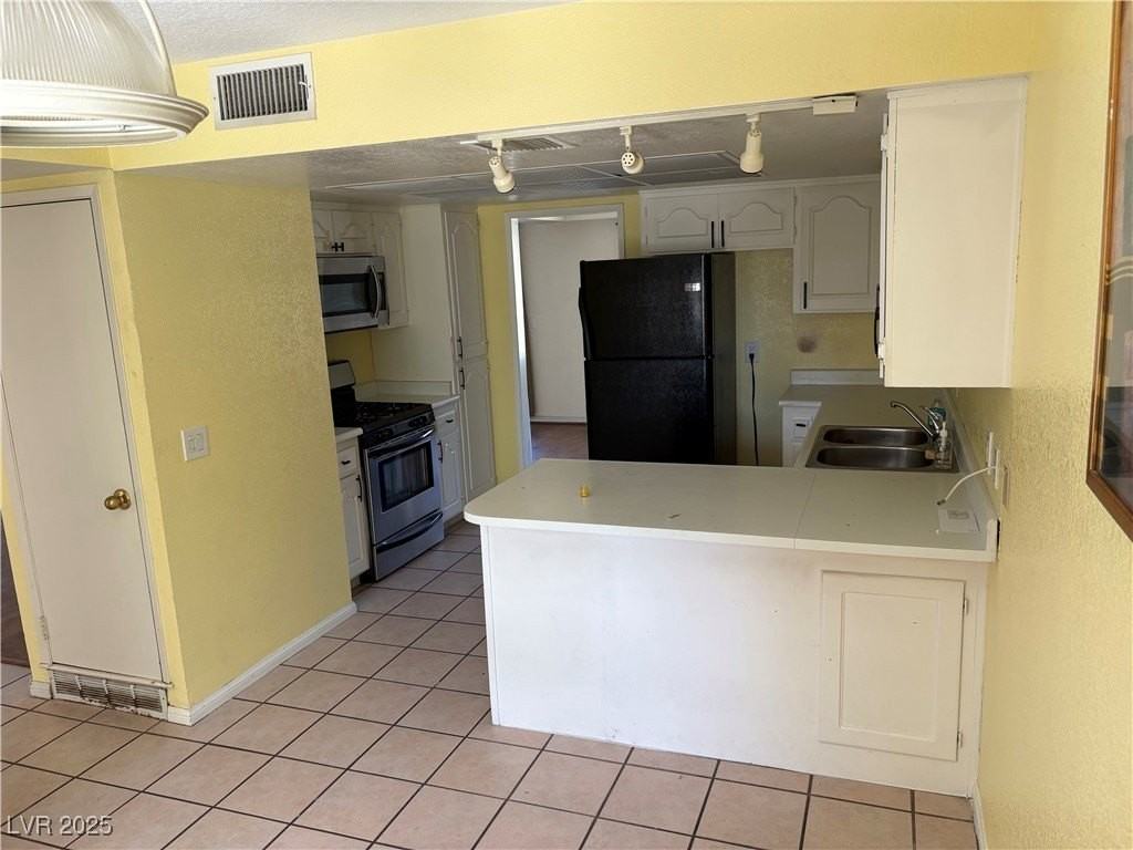 2963 Pinehurst Drive - Photo 7 of 28