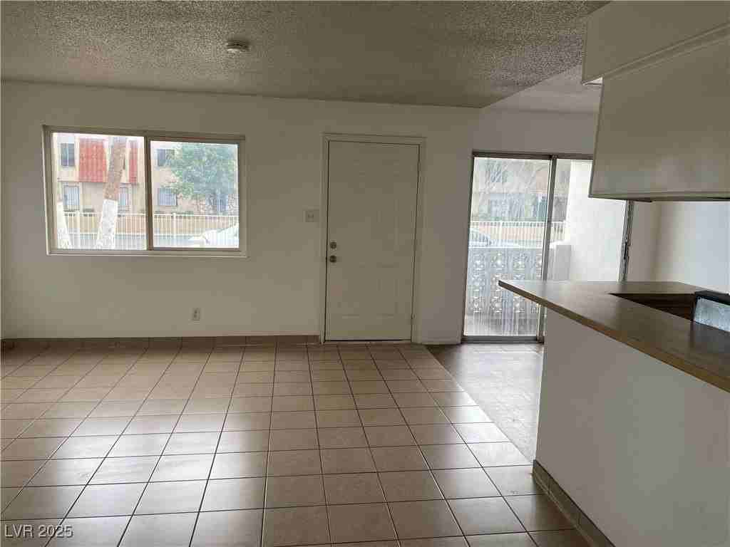 537 Calcaterra Circle #C - Photo 4 of 20