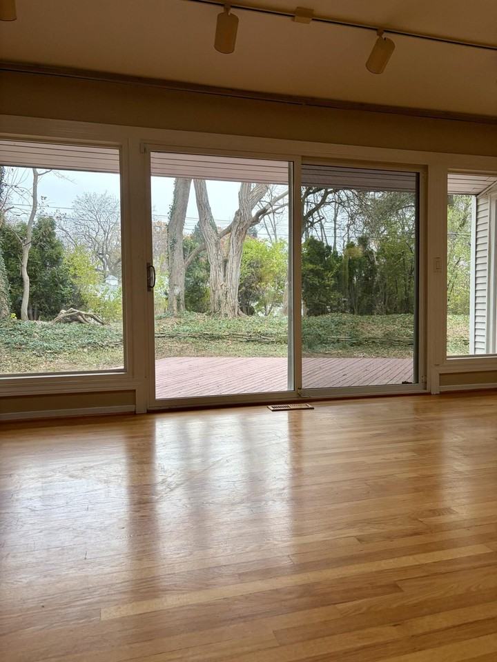 6493 Thorncrest Dr - Photo 6 of 19