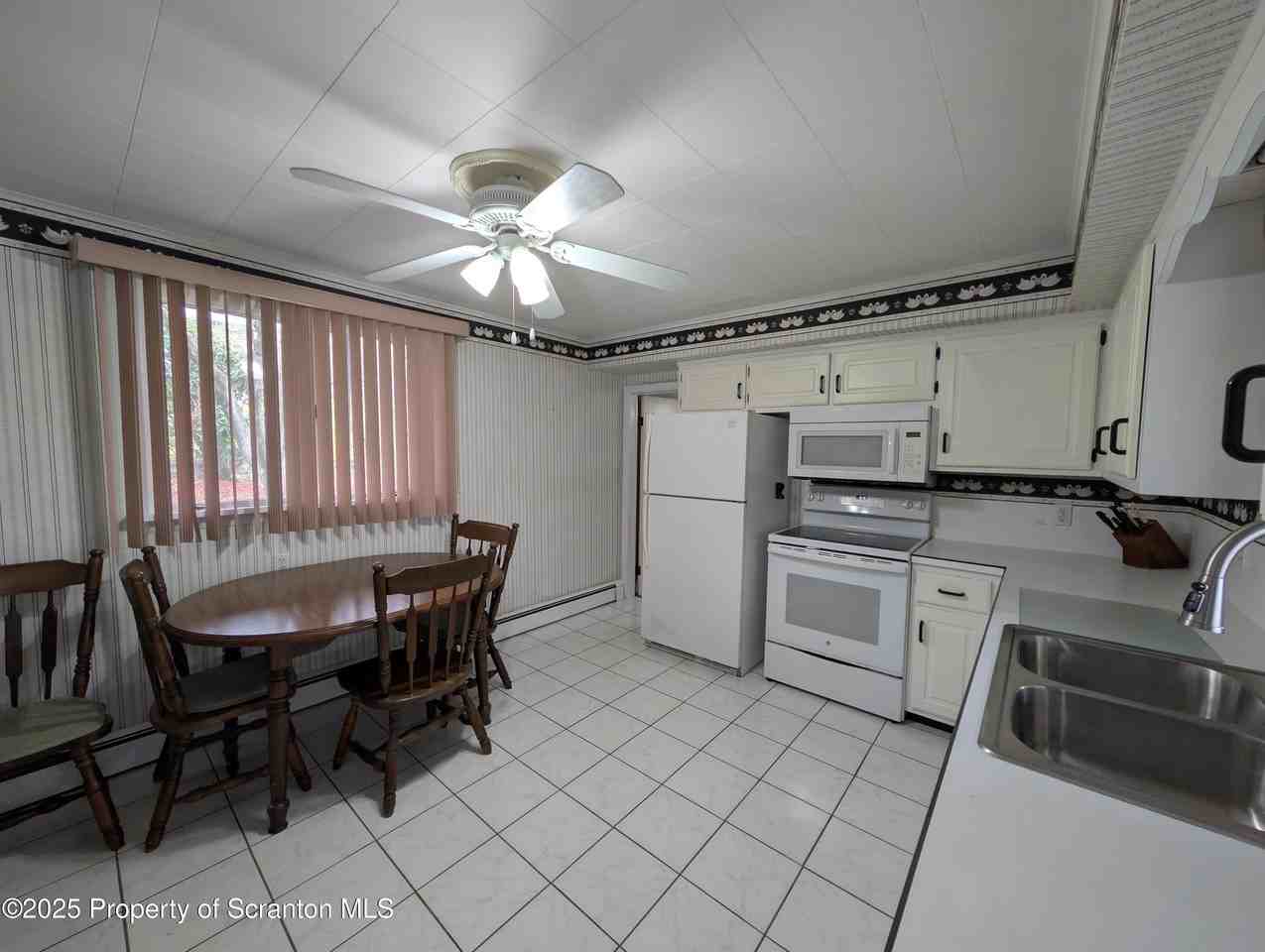 810 Gino Merli Dr - Photo 6 of 18