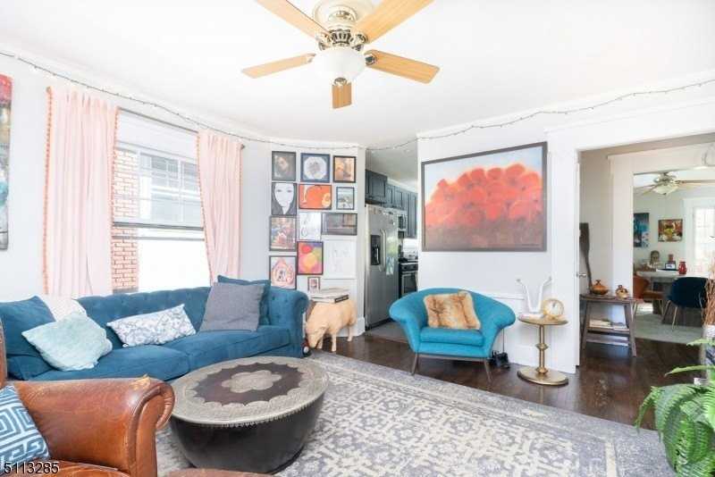 584 Ridgewood Road - Photo 2 of 20