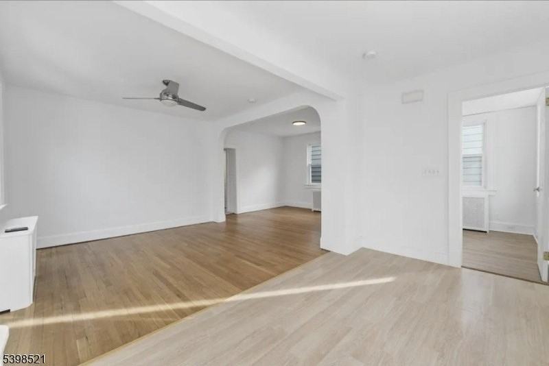 838 Roosevelt Ave - Photo 5 of 15