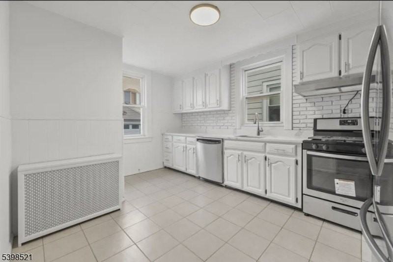 838 Roosevelt Ave - Photo 7 of 15