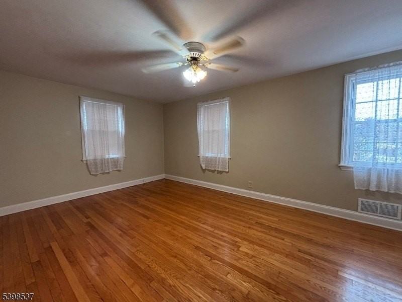 434 W Inman Ave - Photo 6 of 11