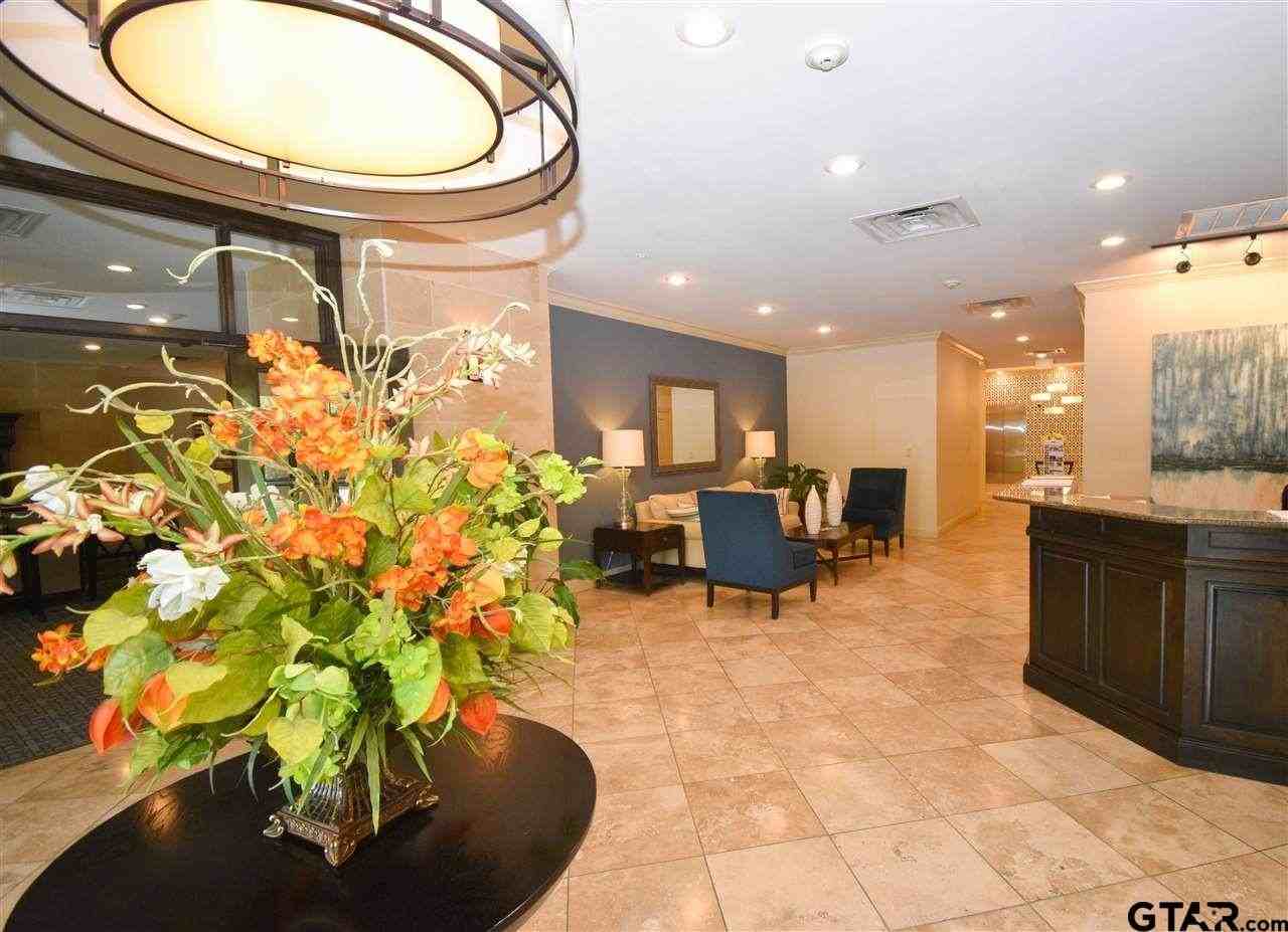 2801 Wexford Drive - Photo 7 of 13