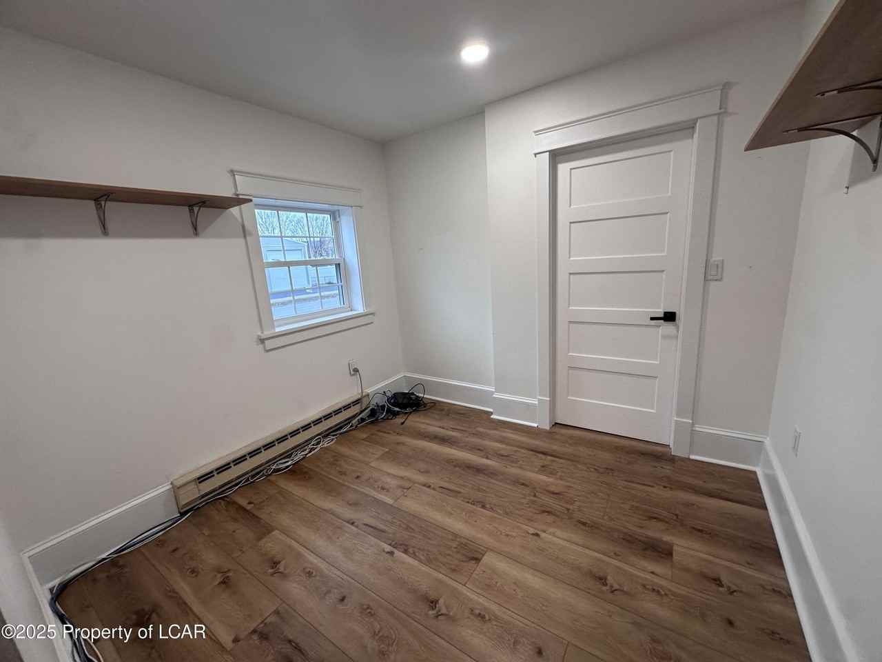 120 E 7th St - Photo 7 of 40