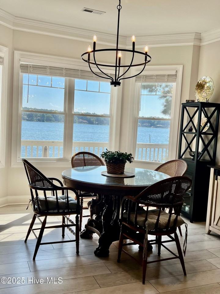 127 Shaw Dr - Photo 7 of 43