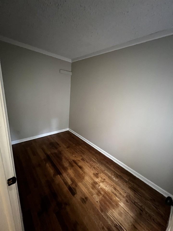 4801 Given Ave - Photo 5 of 13