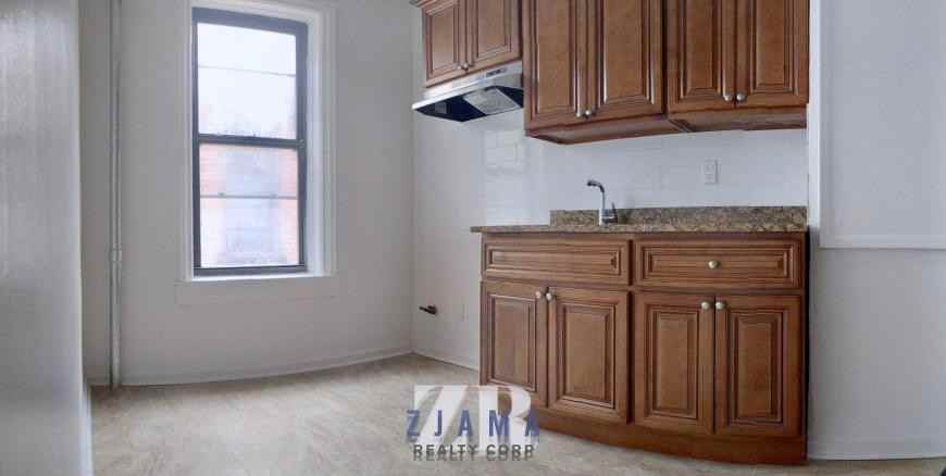 2621 Cortelyou Rd - Photo 4 of 10