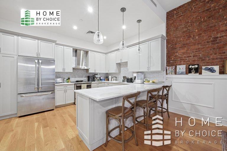 433 West Broadway - Photo 3 of 10