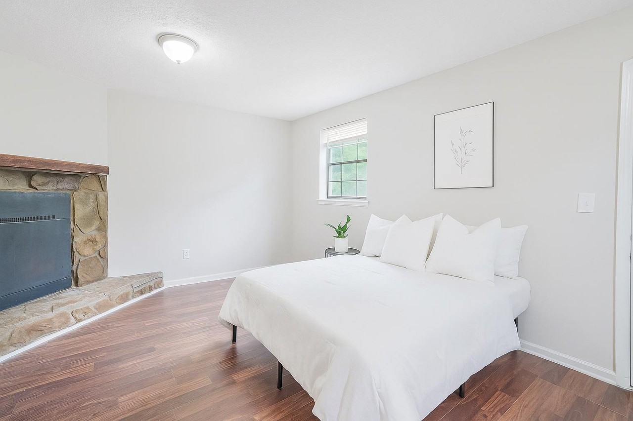 Cherokee Valley Cir - Photo 2 of 6