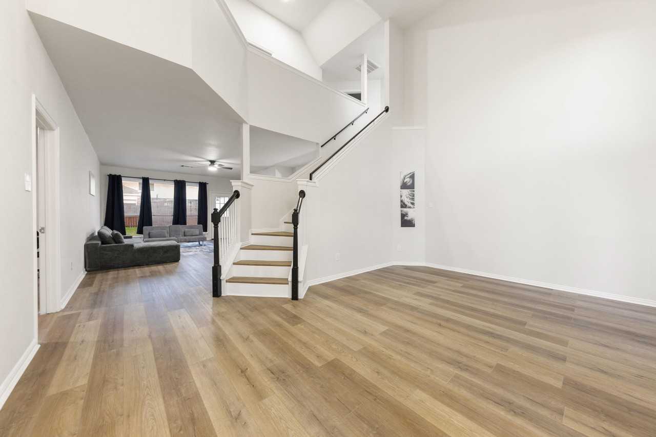 Baccarat Dr - Photo 2 of 13