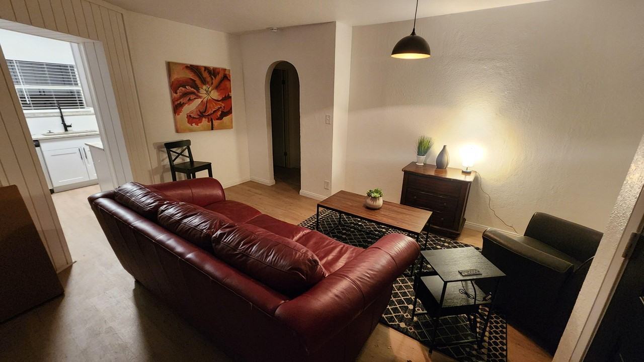 Alandale Dr - Photo 2 of 7