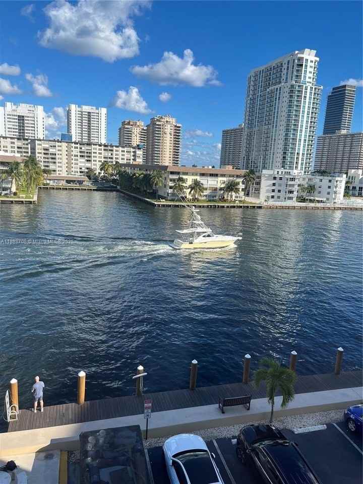 111 Golden Isles Drive #D10