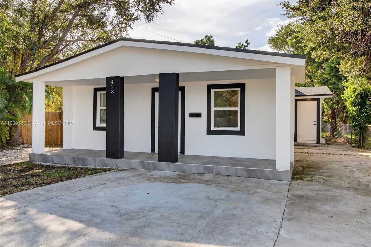 428 Nw 97th St #0 - Photo 2 of 43