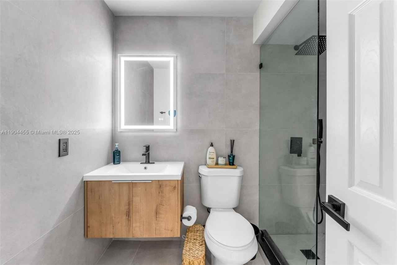 13350 Sw 58th Ter #3-8 - Photo 6 of 8