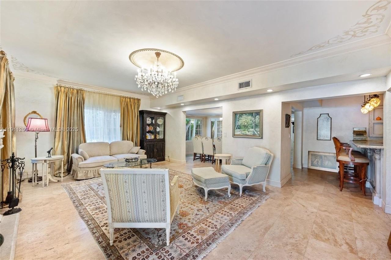 3308 Ne 16th Pl - Photo 7 of 31