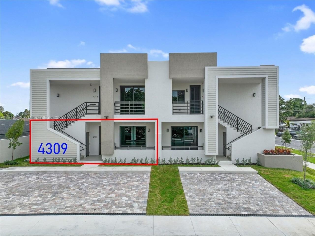 4309 E 8th Ct #A - Photo 2 of 31