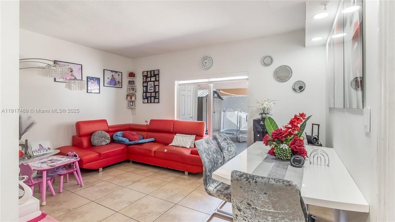 8390 Nw 103rd St #102H - Photo 4 of 28