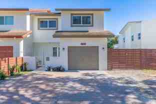 2795 North 40th Avenue #1 - Photo 1 of 1