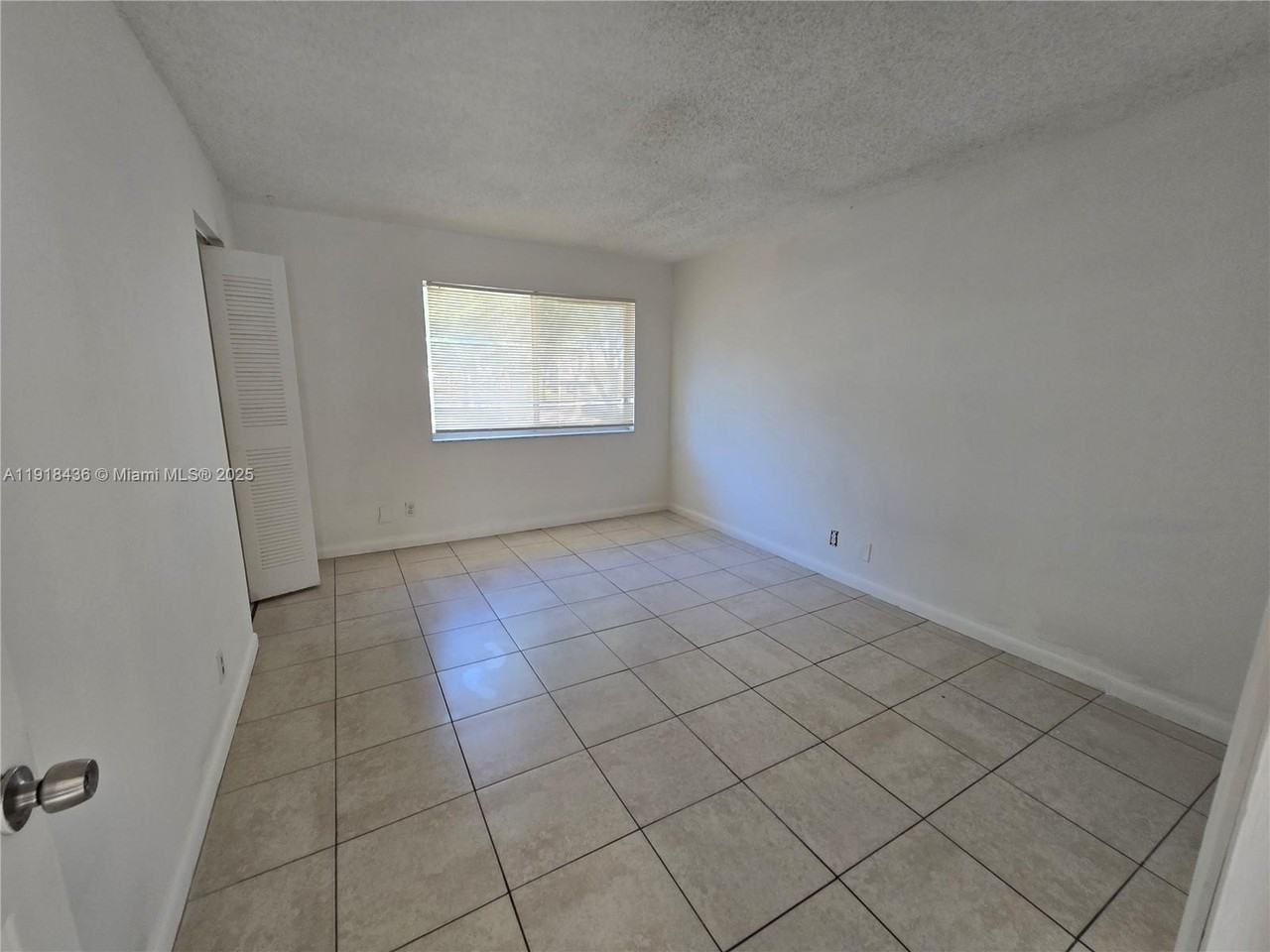 5940 Nw 21st St #51A - Photo 6 of 12