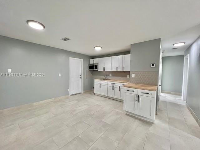 1436 Nw 24th Ter - Photo 3 of 22