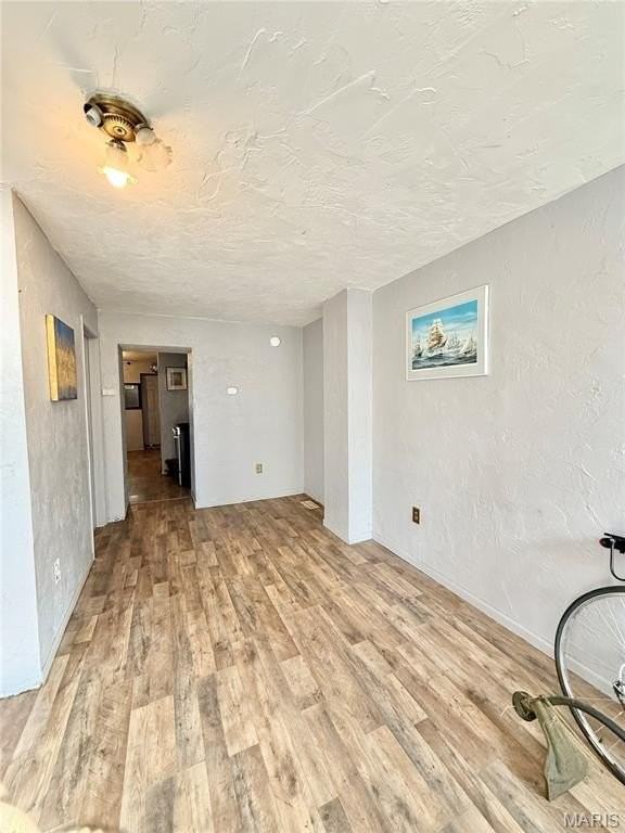 402 North 1st Street - Photo 2 of 6