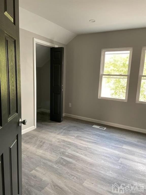 690 State St - Photo 4 of 14