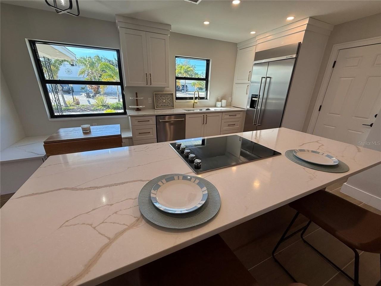 808 25th Ave W - Photo 7 of 36