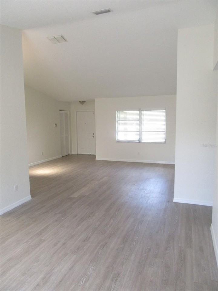 27289 Porto Nacional Dr - Photo 4 of 25