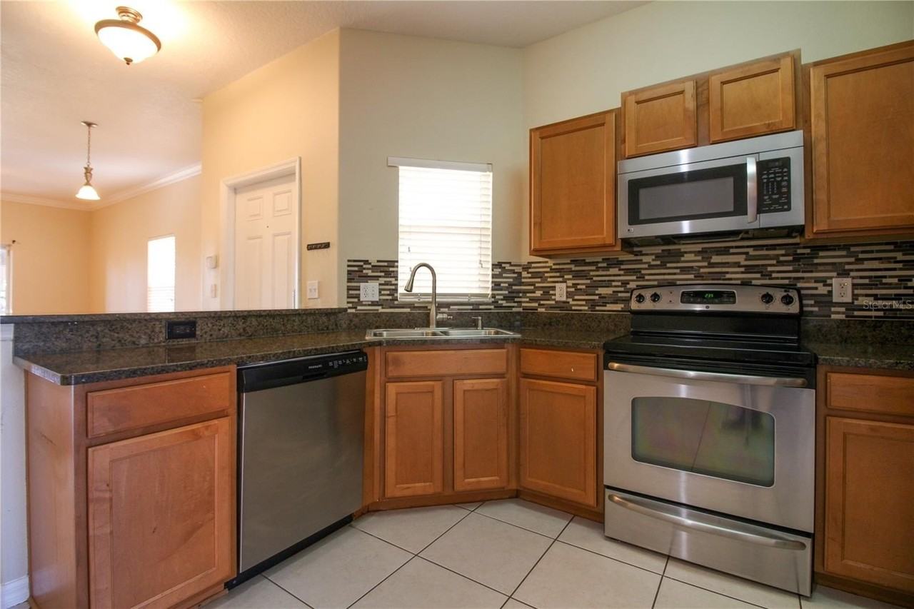 4181 Winding Vine Dr - Photo 7 of 26