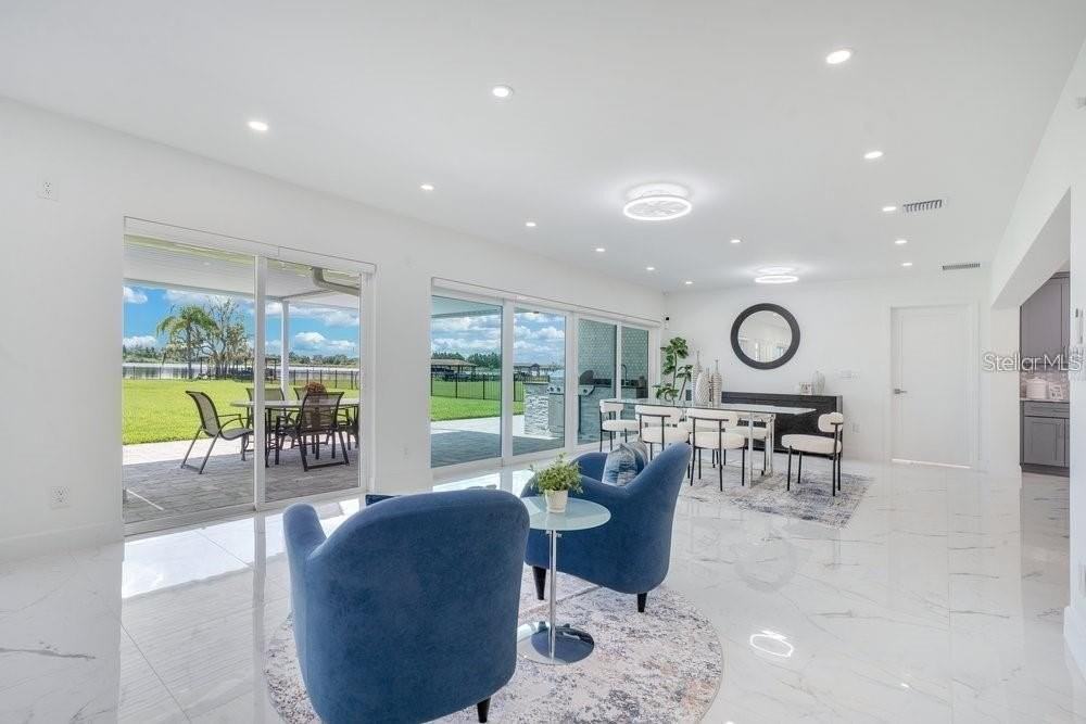 49 Interlaken Rd - Photo 5 of 50