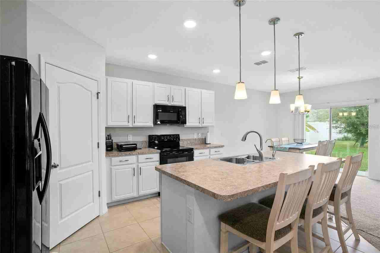 1872 Rustic Falls Drive - Photo 3 of 26