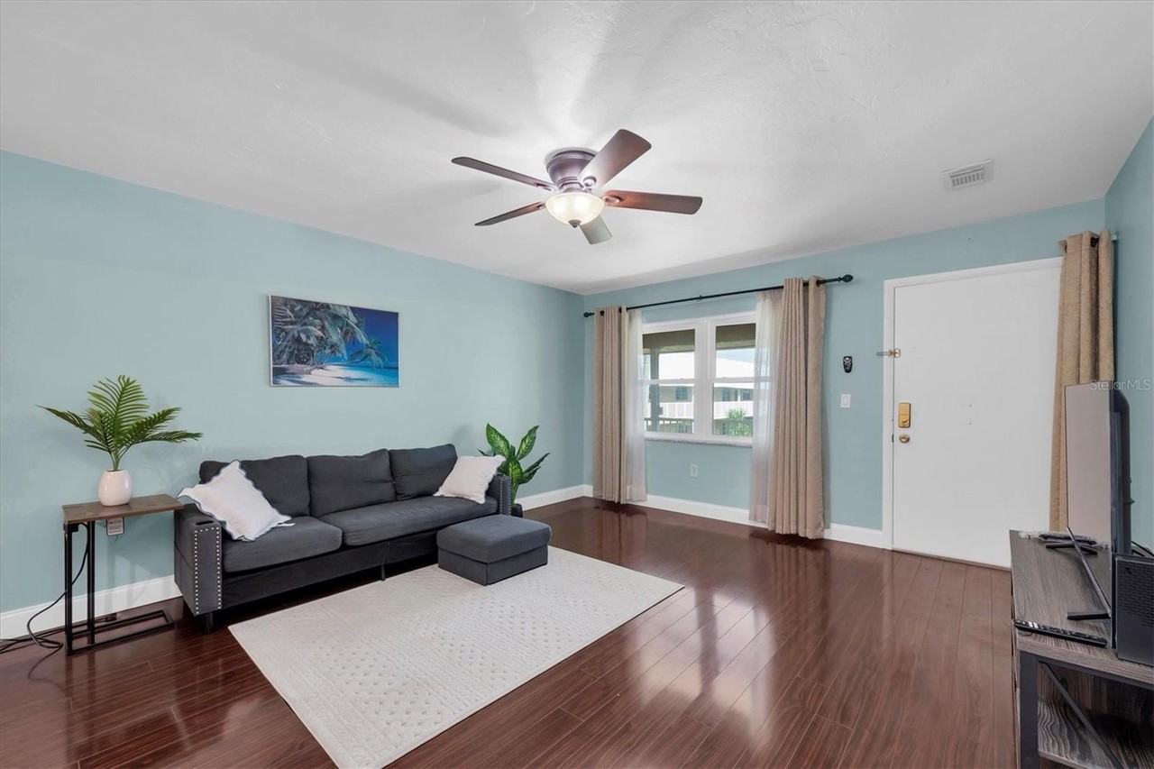 10032 65th Ave N #24 - Photo 7 of 50