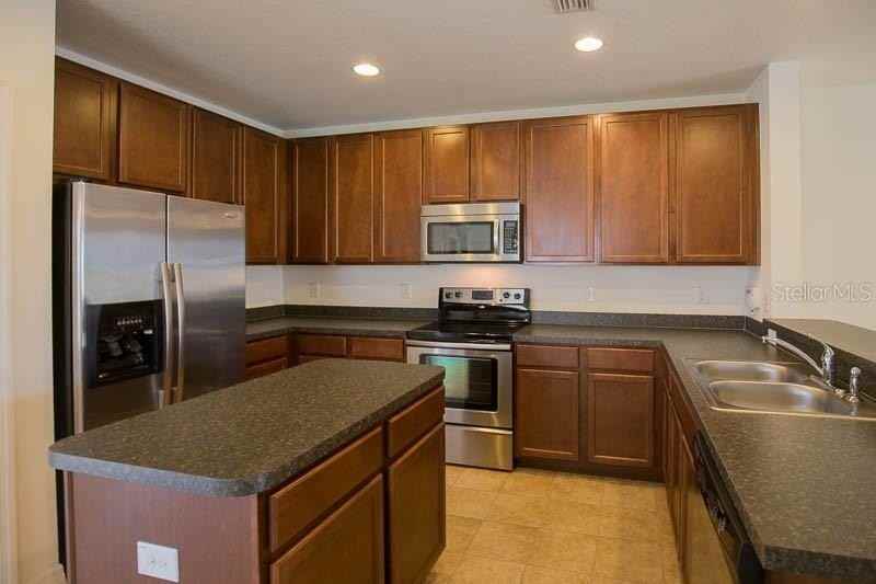 15810 Fishhawk View Dr - Photo 5 of 36