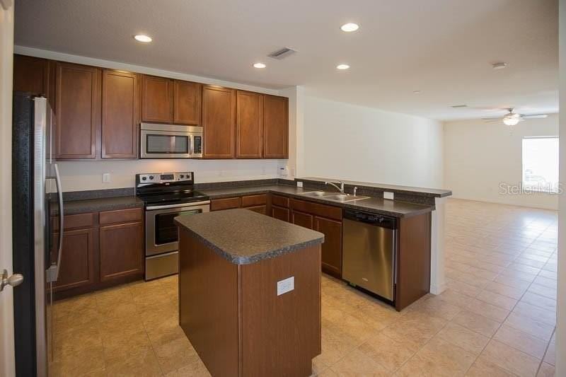 15810 Fishhawk View Dr - Photo 6 of 36