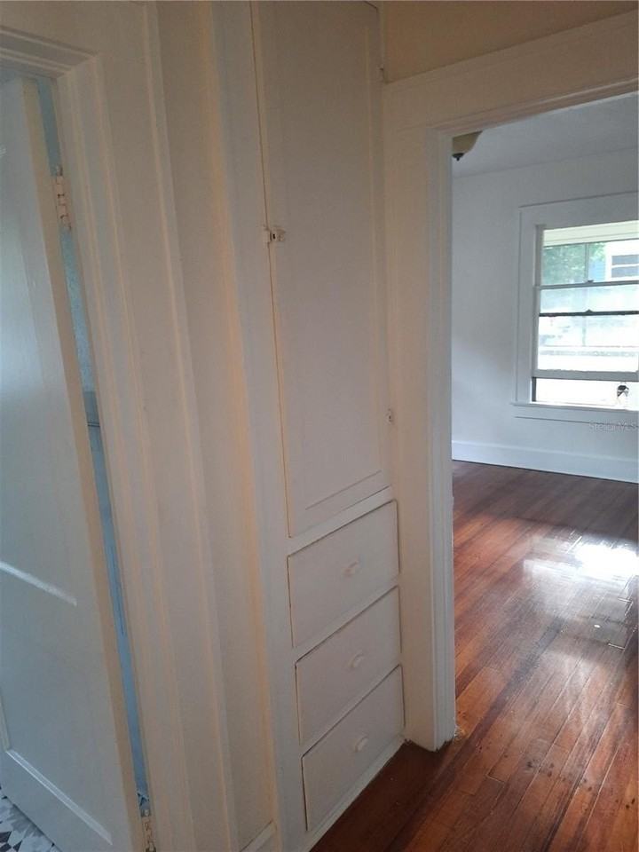 1182 8th St N - Photo 5 of 13