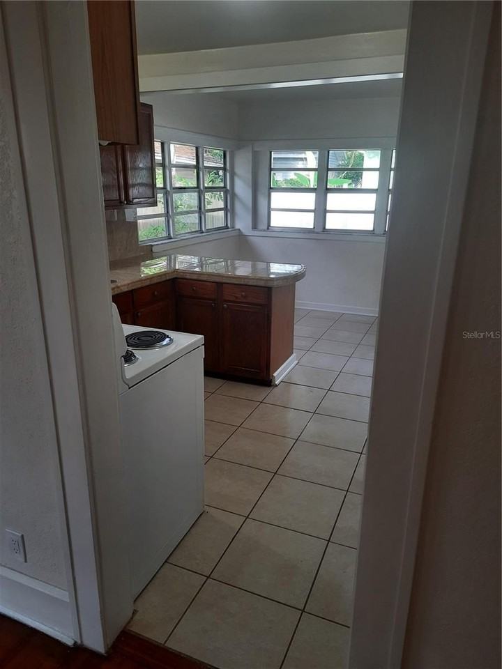 1182 8th St N - Photo 7 of 13