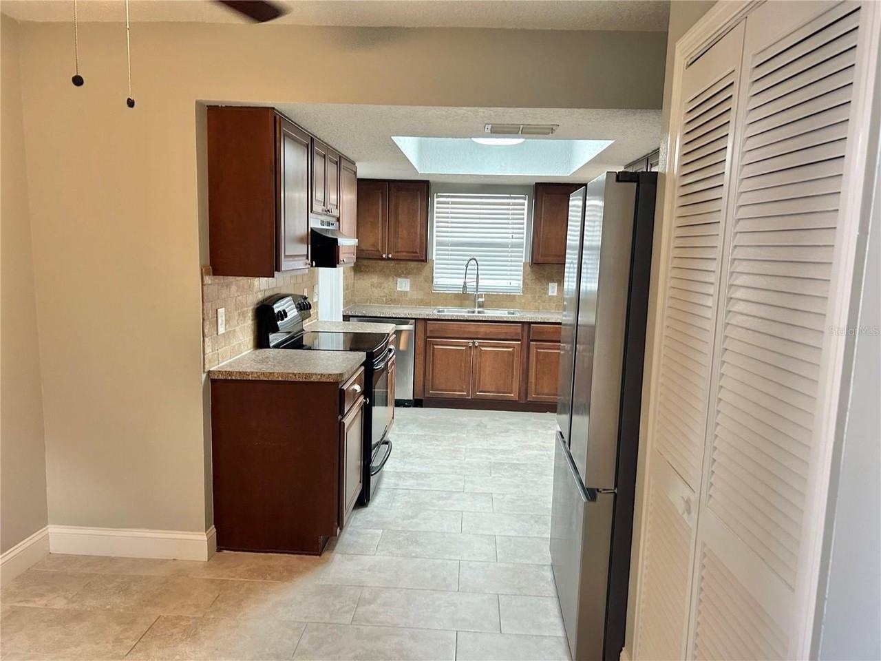 5117 Doefield Ln - Photo 7 of 34