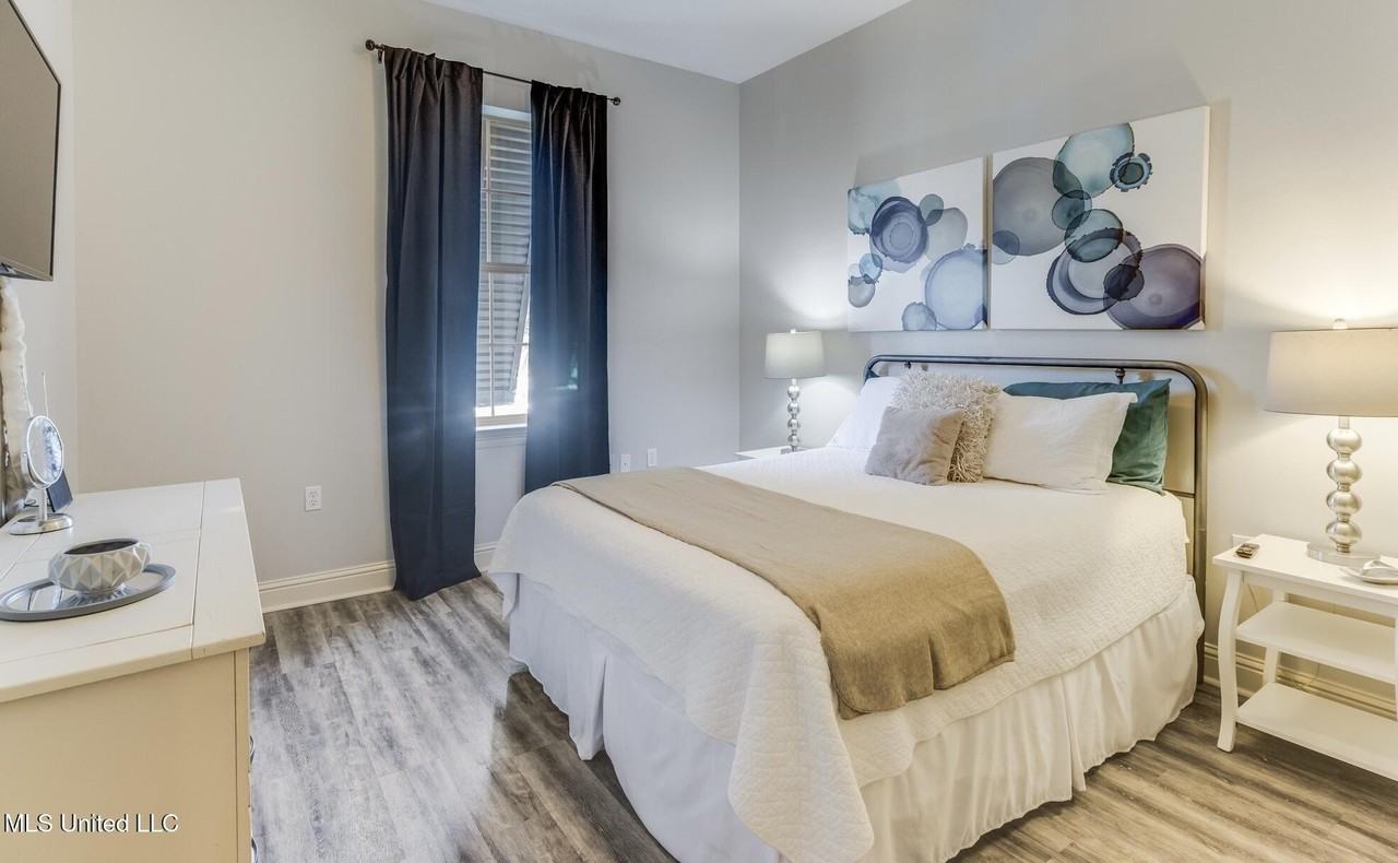 699 Dunbar Ave Apt 203 - Photo 6 of 10