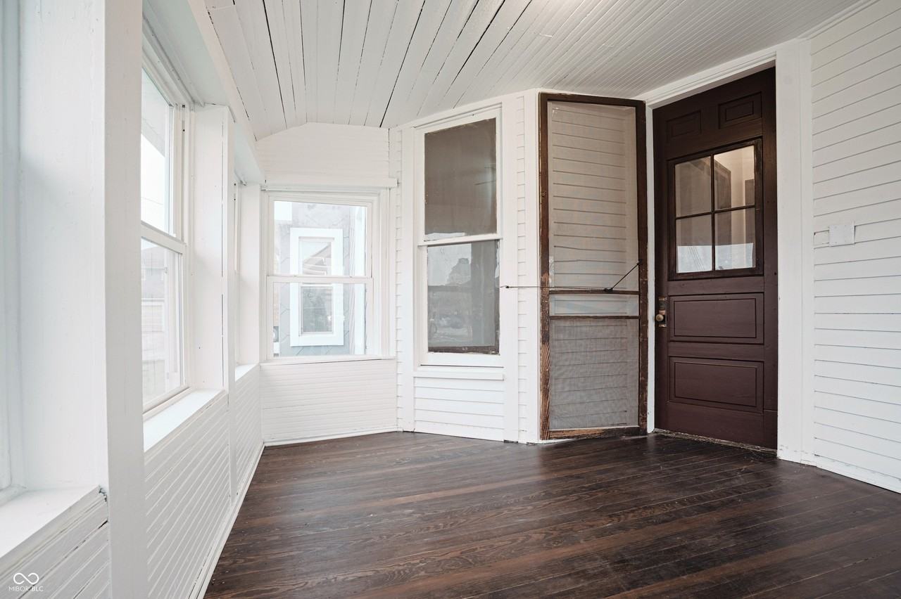 217 S Meridian St - Photo 6 of 28