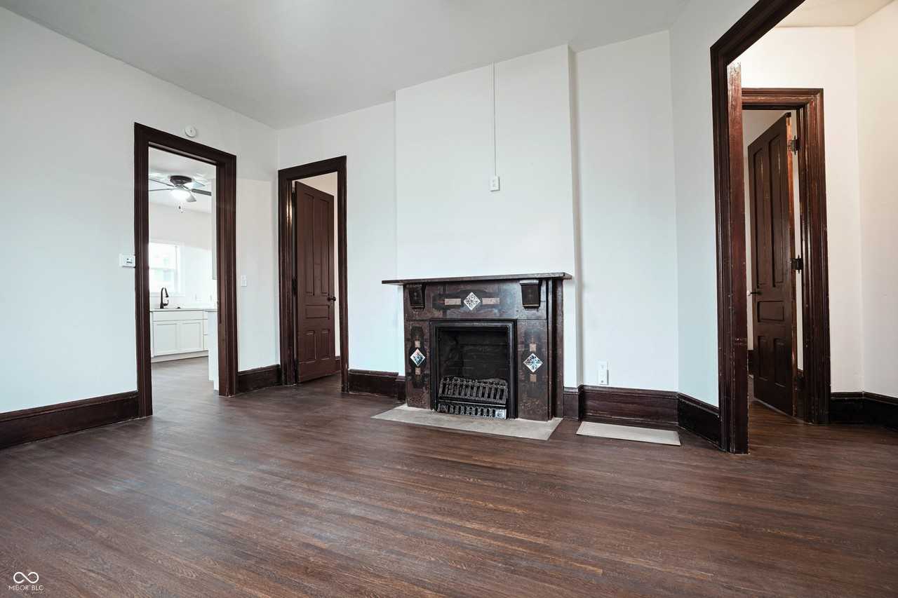 217 S Meridian St - Photo 7 of 28